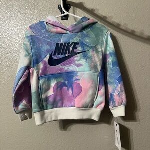 Girls NWT Nike hoodie SZ-2T